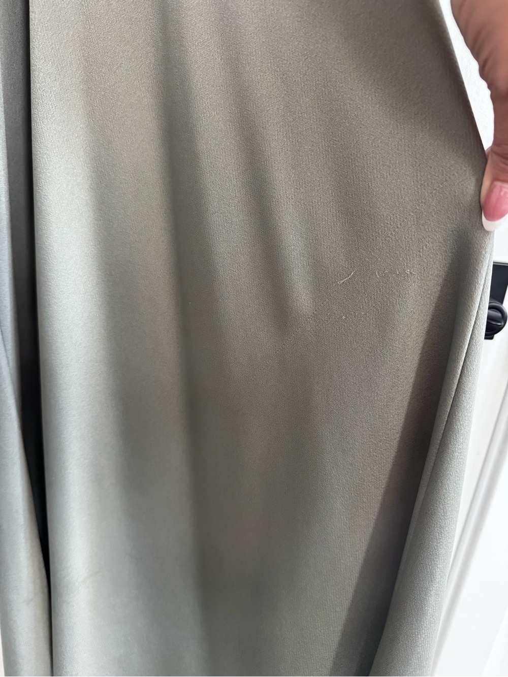 BHLDN LEILA DEEP-V
FLUTTER-SLEEVE SATIN A-LINE GOWN Moss Sage Green Size 4 - Picture 12 of 12
